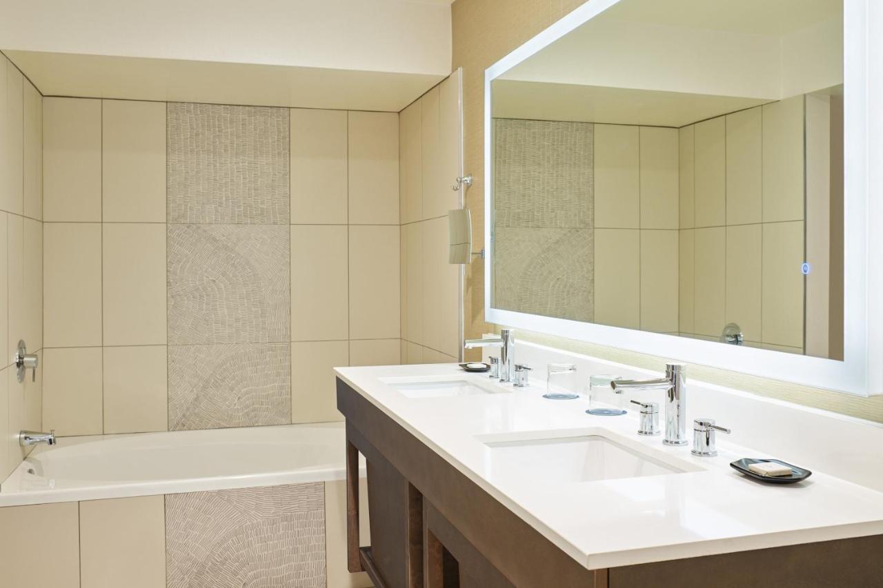 Sheraton Tucson Hotel & Suites Экстерьер фото