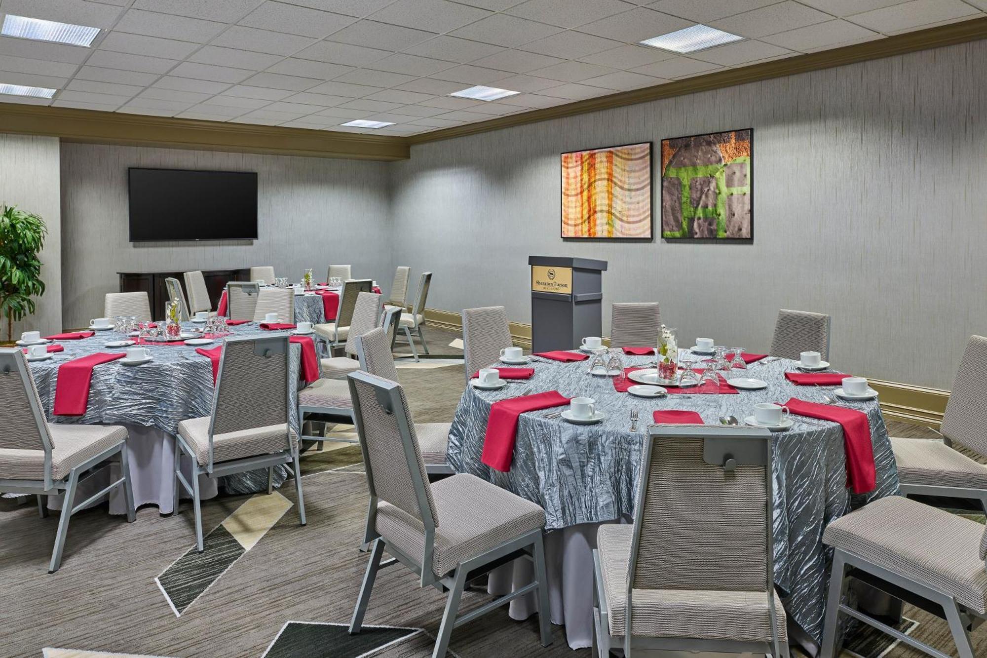 Sheraton Tucson Hotel & Suites Экстерьер фото