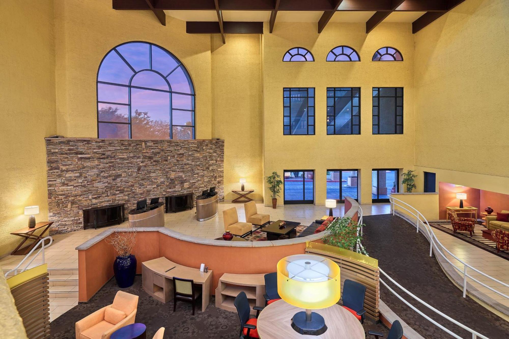 Sheraton Tucson Hotel & Suites Экстерьер фото
